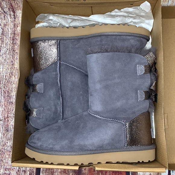 💗SOLD OUT 😍UGG BAILEY BOW GLITZ Boots - Picture 7 of 12